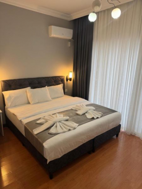 Galley Port Hotel
